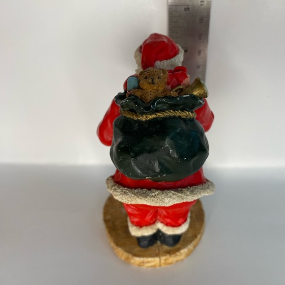 Santa carrying toy bag Christmas figurine - Picture 4 of 6